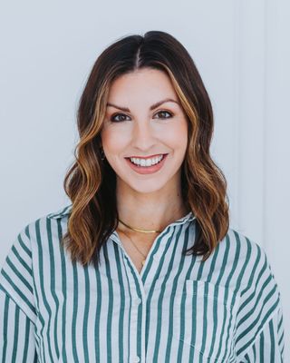 Photo of Bethany Moss, Licensed Professional Counselor, MA, LPC-S, RPT-S