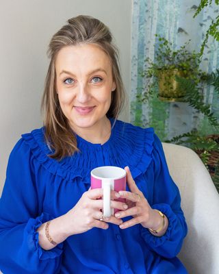 Photo of Roksana Paciepnik, Psychotherapist, MSc, MUKCP