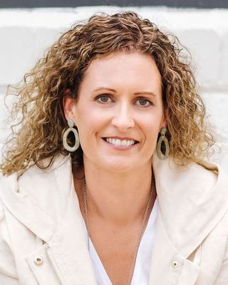 Photo of Eryka Rhodes - Looking Forward Counselling & Hypnotherapy, ACA-L4, Counsellor