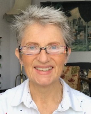 Photo of Emma Winchester, Counsellor in Bedford, England