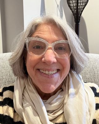 Photo of Julia Humphries, Clinical Social Work/Therapist, LCSW