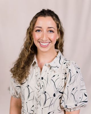 Photo of Allie Loeb, Clinical Social Work/Therapist, LCSW
