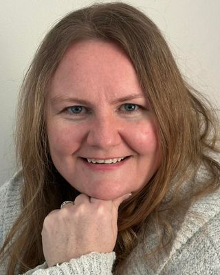 Photo of Jessica Pattemore, Registered Social Worker, RSW, PMH-C, PNL1