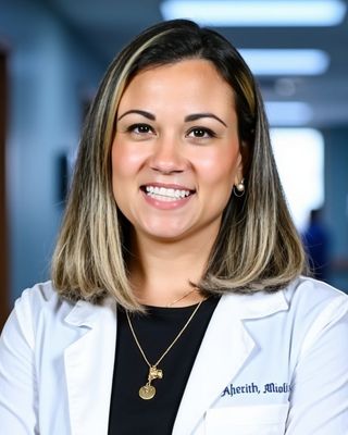 Photo of Linette Bustillo, Psychiatric Nurse Practitioner, PMHNP