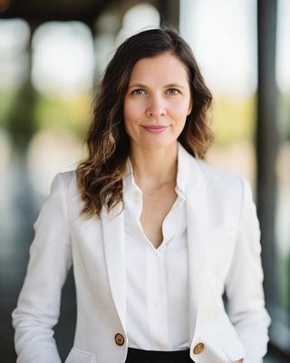 Photo of Kristi Kathleen Phillips - Wayzata Bay Wellness, Psychologist, PsyD, LP