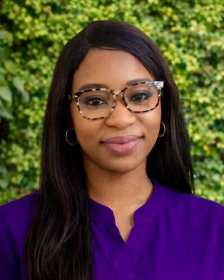 Photo of Uche Ike - Crexmed Behavioral, Psychiatric Nurse Practitioner, PMHNP, APRN, MSN