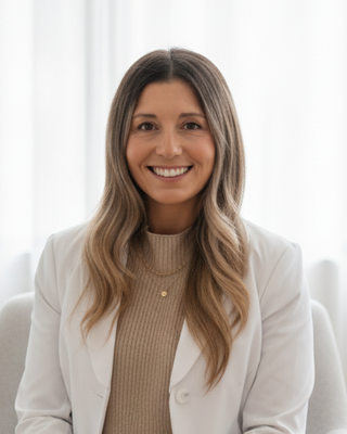 Photo of Alecia DeAngelis, Psychiatric Nurse Practitioner, PMHNP-B