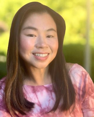 Photo of Christina Yranela, Clinical Social Work/Therapist, LICSW