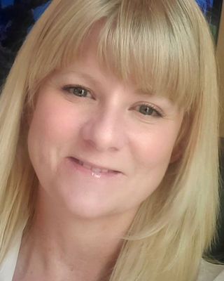 Photo of Elisabeth Box, Marriage & Family Therapist, LMFT