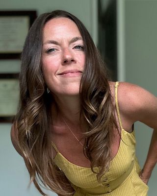 Photo of Carolyn Hilton, Marriage & Family Therapist, LMFT