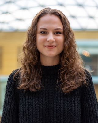 Photo of Nicole Walker, Registered Psychotherapist, MA