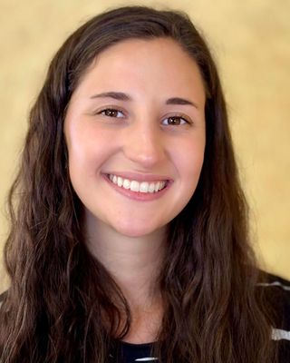 Photo of Lainie Weiss - Lainie Weiss: Teens, Adults, Breakup Recovery, 65+, Clinical Social Work/Therapist, LSW