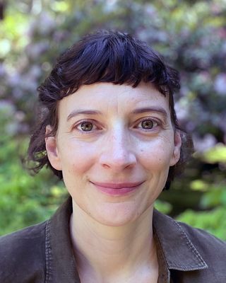 Photo of Maggie Simon, LMSW