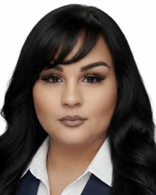Photo of Jennifer Alguino, Pre-Licensed Professional, RMHC-I