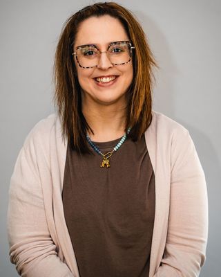 Photo of Holly Flett, Registered Social Worker, BSW , MA