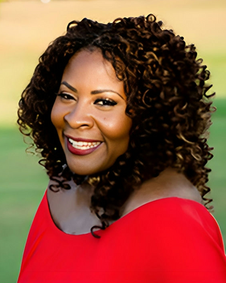 Photo of Latanya Farrar, Clinical Social Work/Therapist, LCSW