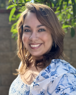 Photo of Manoush Castaneda, Marriage & Family Therapist, LMFT