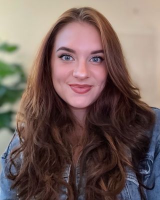 Photo of Eleni Feldman, Counselor, LMHC