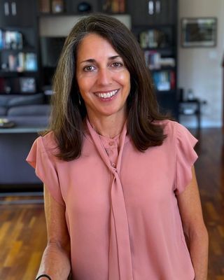 Photo of Traci L Wallace, Psychologist, PhD