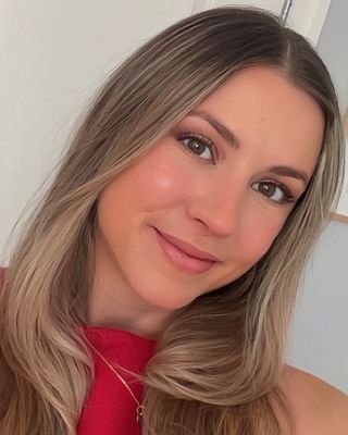 Photo of Alanna Donach, Clinical Social Work/Therapist, MSW, LMSW