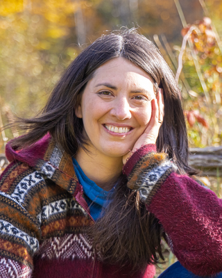 Photo of Rebekah Hart, Registered Psychotherapist, MA, MSc(a), MFT