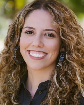 Photo of Sheena Yazdandoost, Clinical Social Work/Therapist