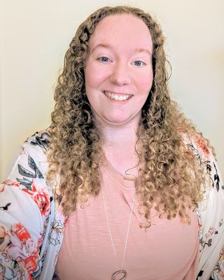 Photo of Sara Carlson, Clinical Social Work/Therapist, LSW