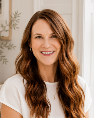 Photo of Dr. Jessica Grove, Psychologist, PhD