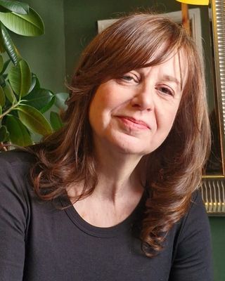 Photo of Leanne Bogen-Johnston, Counsellor, PhD, MBACP