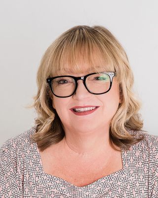 Photo of Deborah M Gonzales, Clinical Social Work/Therapist, MSW, LCSW, ACSW, CHT, CFSW