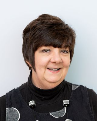 Photo of Cindy Arrington, Licensed Clinical Mental Health Counselor, LCMHC
