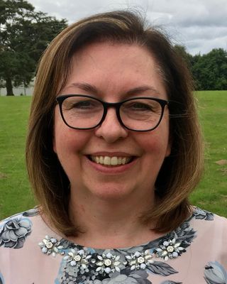 Photo of Dr Lynne Jones, Psychologist, DCounsPsych, HCPC - Couns. Psych.