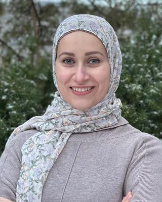 Photo of Amal Qutub, Registered Social Worker, MSW, RSW