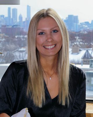 Photo of Mallory Bizeau, Clinical Social Work/Therapist in Chicago, IL