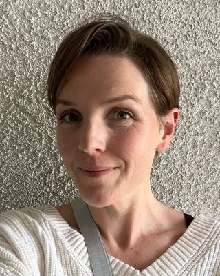 Photo of Sarah Elysee Warren, Registered Associate Marriage and Family Therapist, MA, AMFT