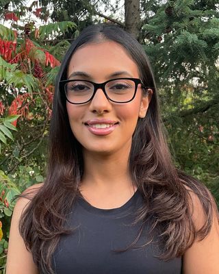 Photo of Harsimran Kaur, Registered Psychotherapist (Qualifying), MACP, BA