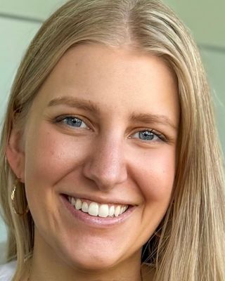 Photo of Emily Cardona, Pre-Licensed Professional, MS, NCC