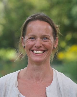 Photo of Jen Wearne