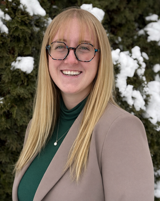 Photo of Tara Henderson, Licensed Master Social Worker, LMSW