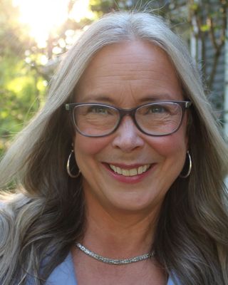 Photo of Lynn Luna Jones, Psychologist, PhD, ABPP