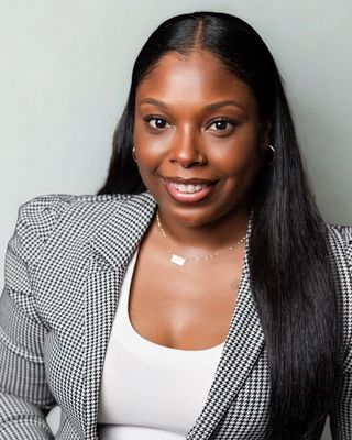 Photo of Mia Redmond, Clinical Social Work/Therapist, MSW, LCSW