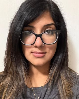 Photo of Maryum Rahman, Registered Psychotherapist, CCC, MA