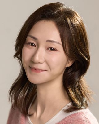 Photo of Sandy Shi, Counsellor, MCP, RCC