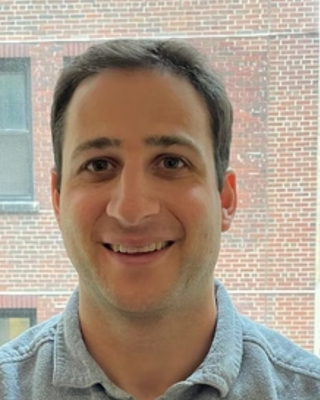 Photo of Noah Doppelt, Clinical Social Work/Therapist, LCSW