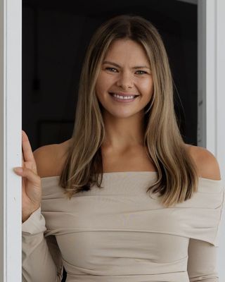 Photo of Kat Wyeth - Neuroaffirming Space For Overwhelmed Women, Psychologist, MA, PsyBA General