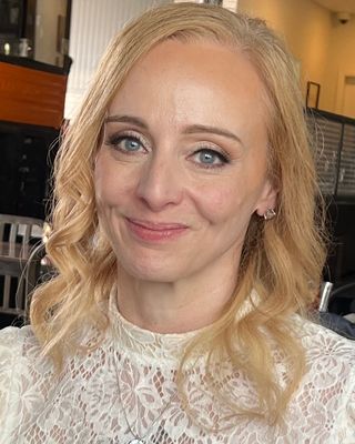 Photo of Deanna Barlow Deutsch, Registered Psychotherapist, MA, DBH-C, RP, CCC, RCC