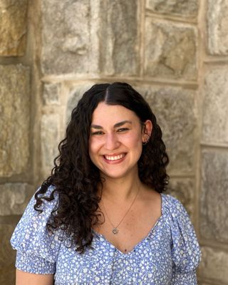 Photo of Arli Necowitz, Pre-Licensed Professional, MEd