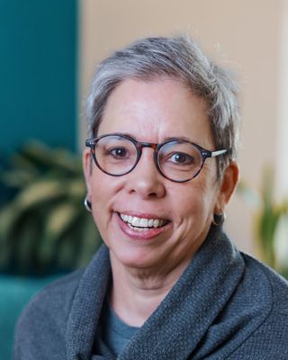Photo of Suz Rabinovitz, Licensed Professional Counselor, LPC