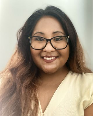Photo of Veronica Nevada, Marriage & Family Therapist, M.S., LMFT