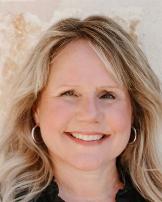 Photo of Nikki Holmes, LPC-Associate, MEd
